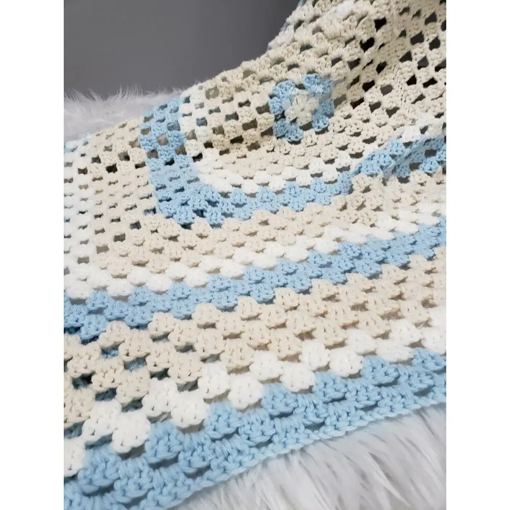 Vintage retro‎ 70s 80s Granny Crochet Afghan Blanket Throw baby blue LARGE cream
